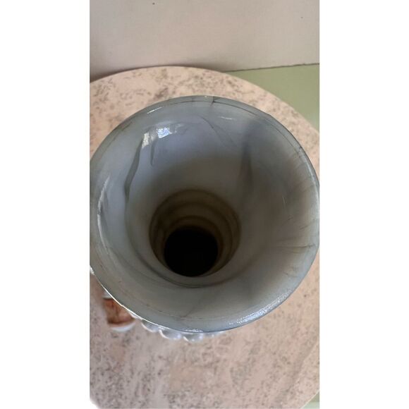 Vintage Fenton Blue Opalescent Hobnail Decanter with Stopper Vase Decor - Picture 11 of 13